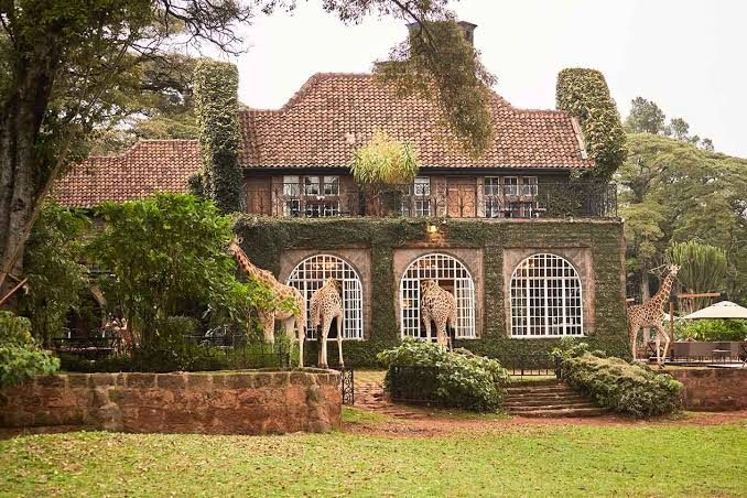 Giraffe manor